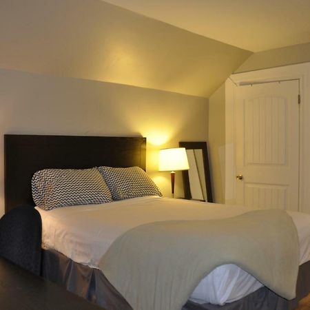 Moncton Suites - Apartments Across Georges Dumont Ngoại thất bức ảnh