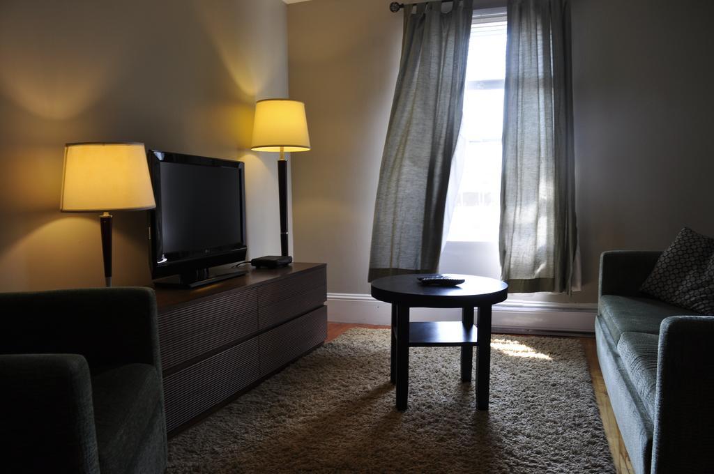 Moncton Suites - Apartments Across Georges Dumont Ngoại thất bức ảnh