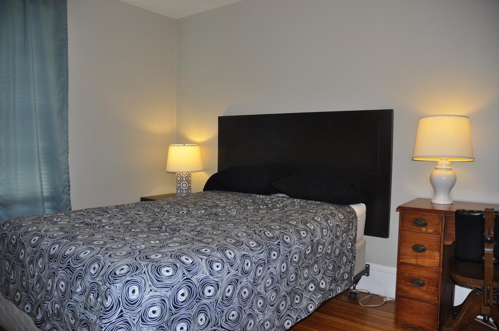 Moncton Suites - Apartments Across Georges Dumont Ngoại thất bức ảnh
