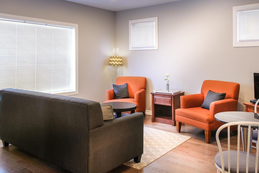 Moncton Suites - Apartments Across Georges Dumont Ngoại thất bức ảnh