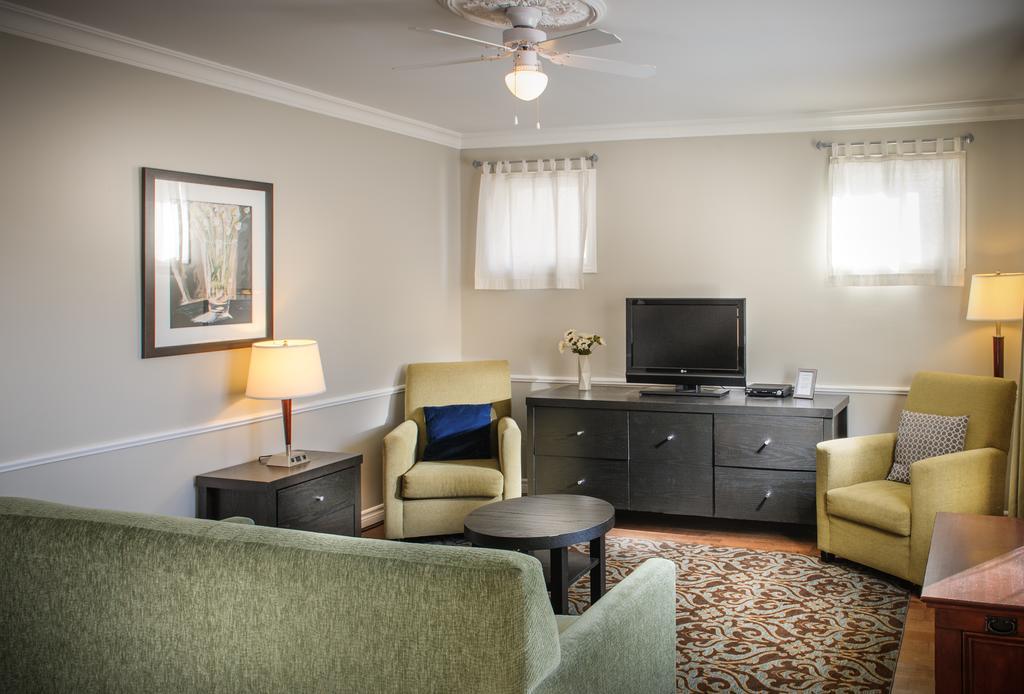 Moncton Suites - Apartments Across Georges Dumont Ngoại thất bức ảnh