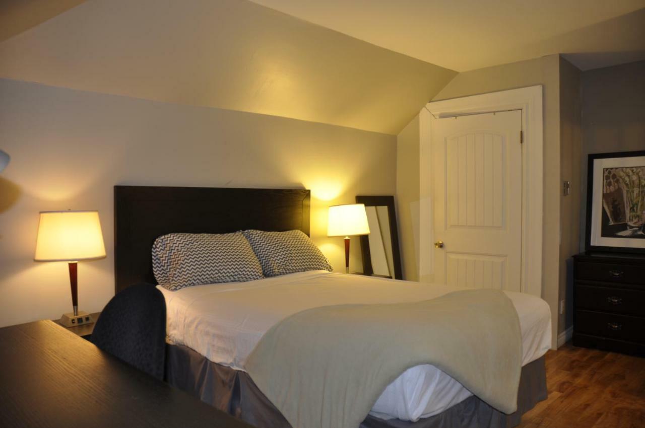 Moncton Suites - Apartments Across Georges Dumont Ngoại thất bức ảnh